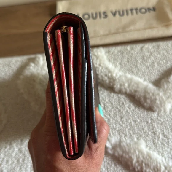 Louis Vuitton Monogram Canvas Inventeur Trunks & Lock Sarah Wallet - Picture 6 of 14